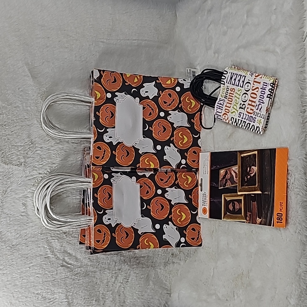 12 Pumpkin & Ghost Halloween Gift Bags,small gift bags,180 pieces Photo disguise